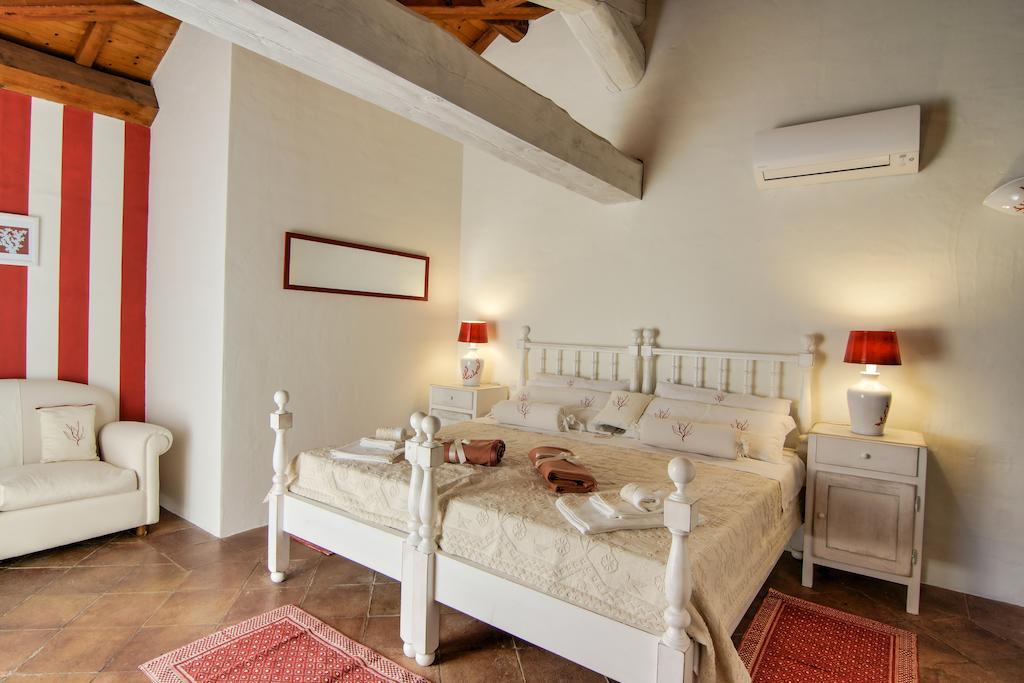 Domus Corallia-Luxury Rooms 포르투로톤도 객실 사진